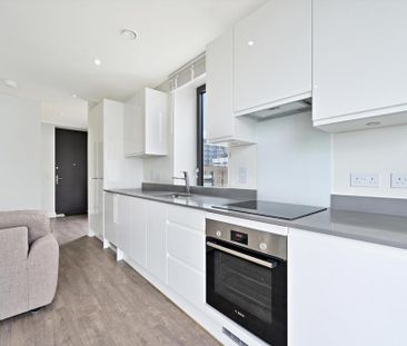 Studio to rent - Photo 3