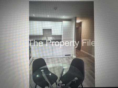 4 bedroom apartment to rent - Photo 3
