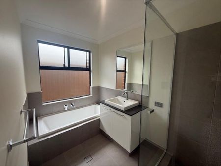 13 Desert Lp, Piara Waters - Photo 2