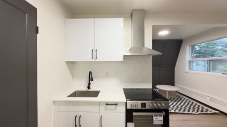 For Lease - 60 Triller Avenue, Toronto, Ontario - Photo 5