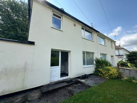3 bedroom semi-detached house to rent - Photo 2