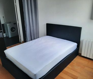 location Appartement T2 DE 44m² À FLEURY-LES-AUBRAIS - Photo 2