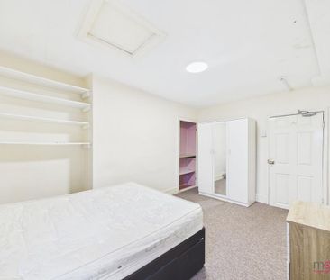 1 bedroom house of multiple occupation to rent - Photo 4