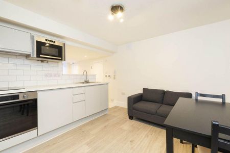 Studio to rent - Photo 5