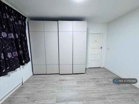 2 bedroom maisonette to rent - Photo 5