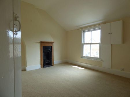 3 bedroom semi-detached house to rent - Photo 4