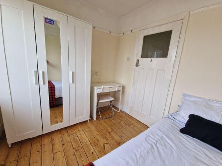 4 bedroom house to rent - Photo 4