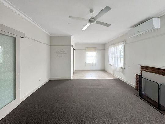 222 Yarrowee Parade, Redan - Photo 1