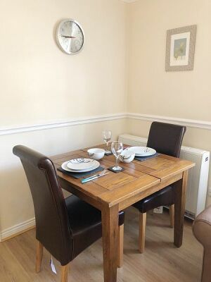 1 Postern Close - Photo 4