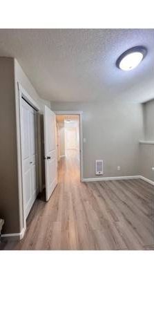 1 bed 1 bath - Photo 1