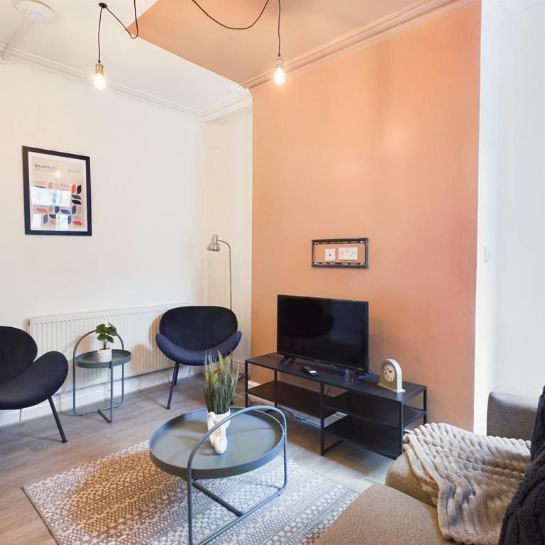 4 bedroom house to rent - Photo 1