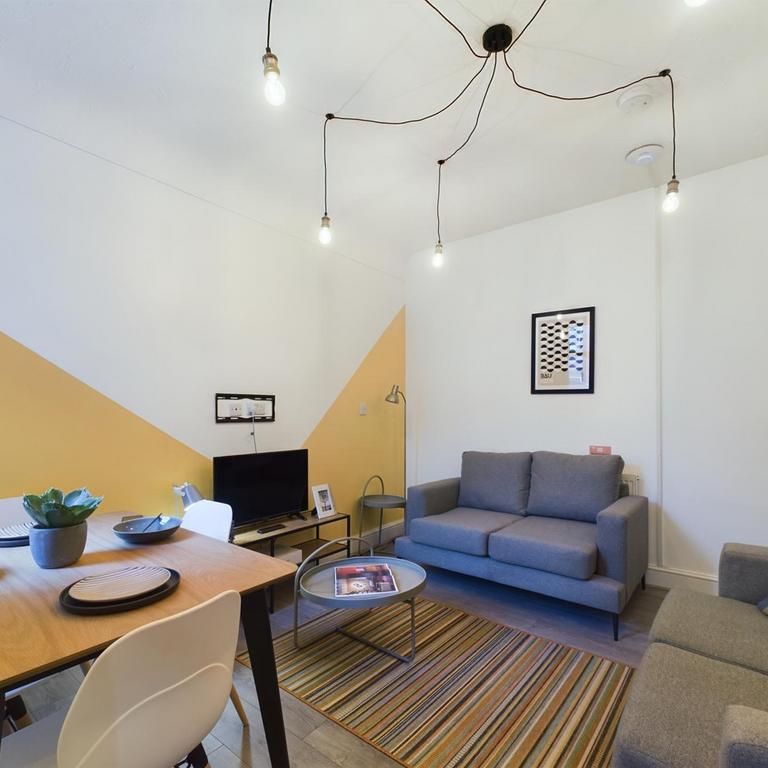 4 bedroom house to rent - Photo 1