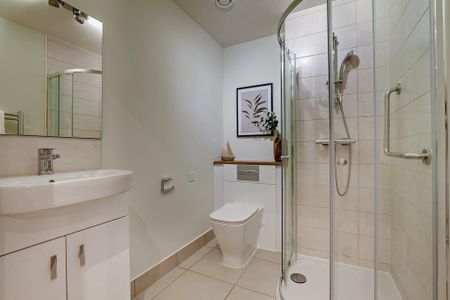 2 bedroom retirement property to rent - Photo 5
