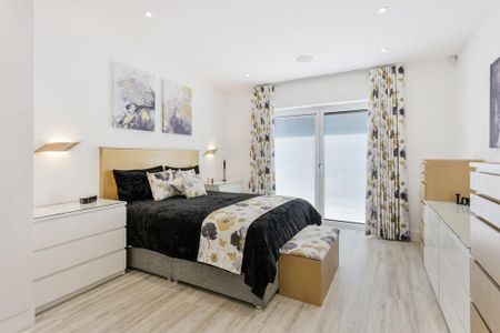 4 bedroom detached house to rent - Photo 5