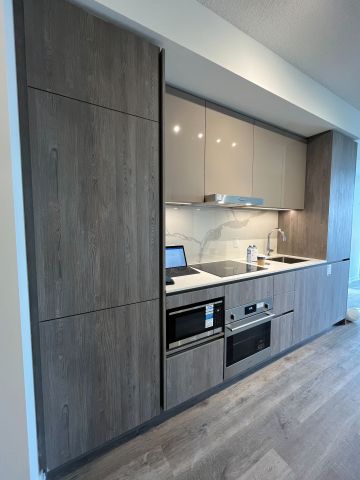 For Lease - 8 Interchange Way Unit# 2211, Vaughan, Ontario - Photo 5