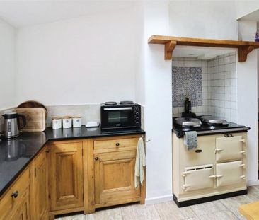 3 BED House To rent - Photo 1