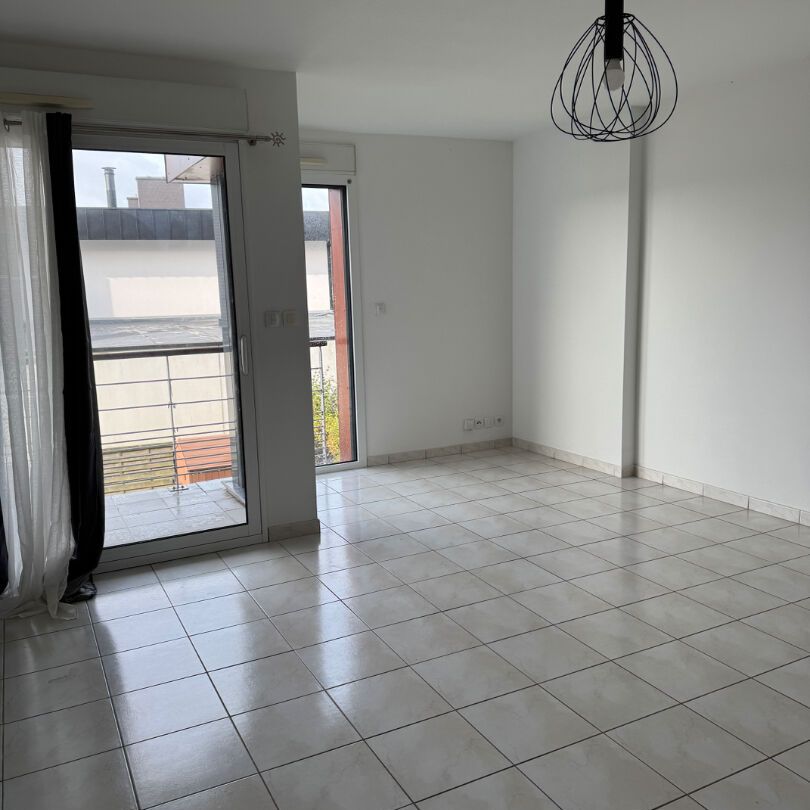 Location Appartement 2 pièces 55m² - Photo 1