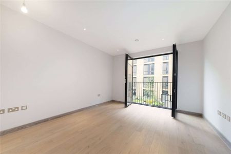 A fantastic studio apartment in the highly sought after Ram Quarter development. - Photo 4