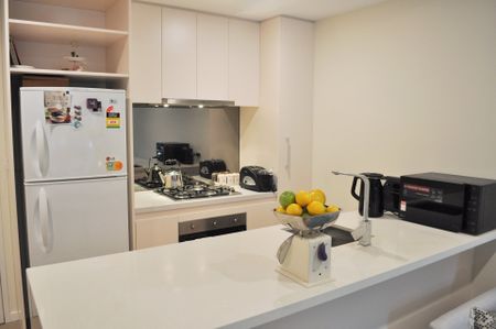 Style, Class & Sophistication! - Photo 4