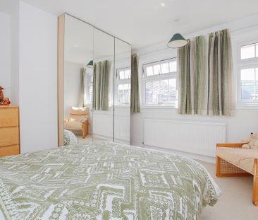 3 bedroom semi-detached house to rent - Photo 5