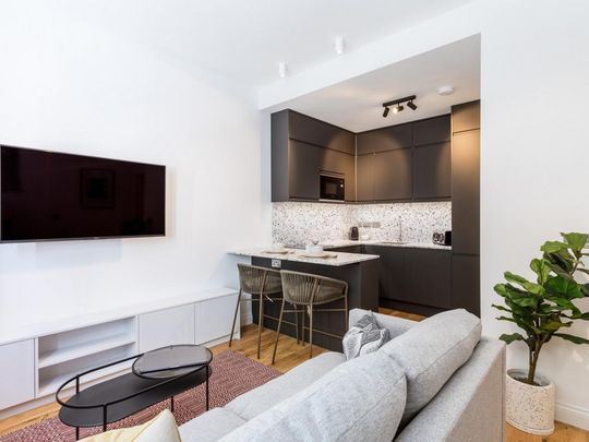 Studio to rent - Photo 1