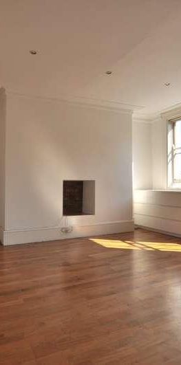 Hackney Road, London, E2 - Photo 1