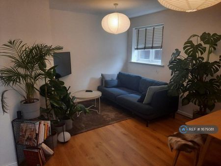 2 bedroom flat to rent - Photo 3