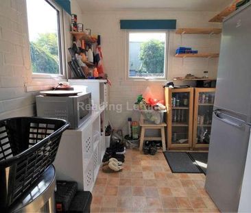 South View Avenue, Caversham, RG4 - Photo 3