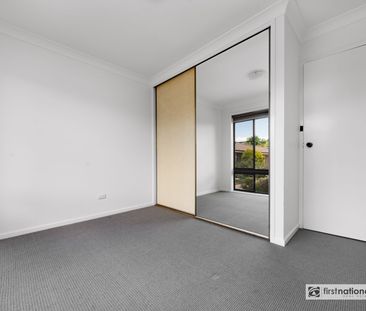 CENTRAL, QUIET & RENOVATED - Photo 5