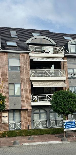 Appartement te huur in Lanaken voor € 780 met 1 slaapkamer - Photo 1