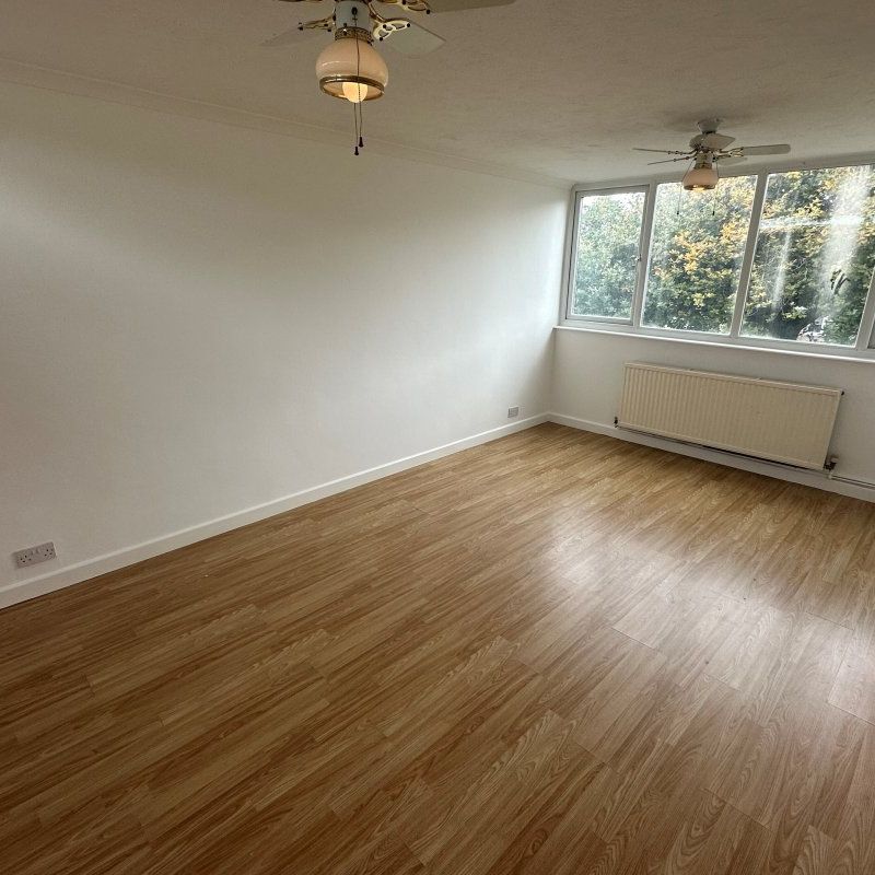 St. Johns Close - Photo 1