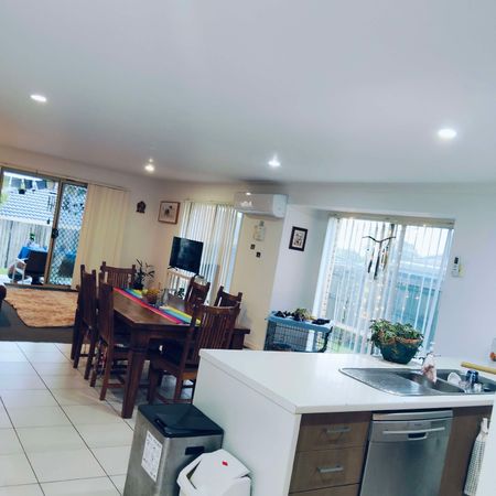 Redbank Plains - Photo 2