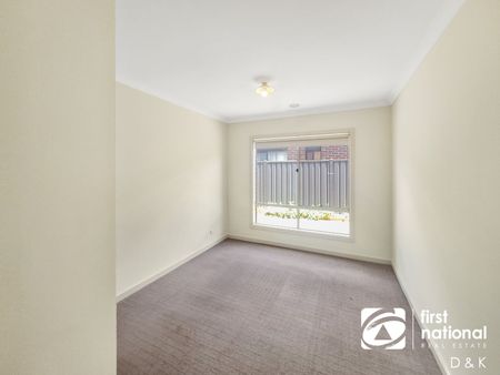 12 Montezuma Avenue, 3029, Truganina Vic - Photo 3