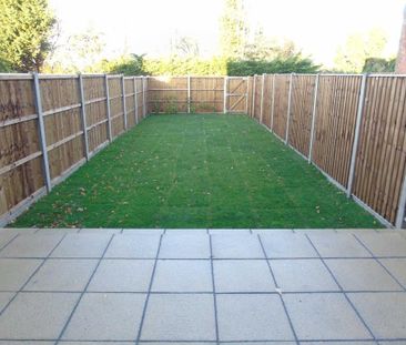 2 bedroom terraced house to rent - Photo 4