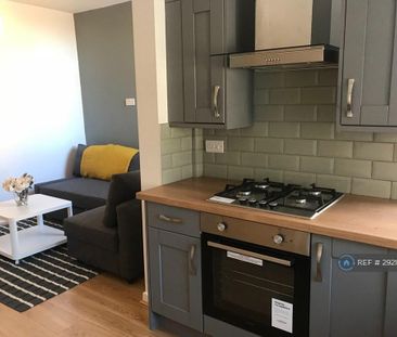 3 bedroom terraced house to rent - Photo 6