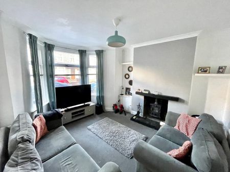 Station Street, BARRY - Photo 2