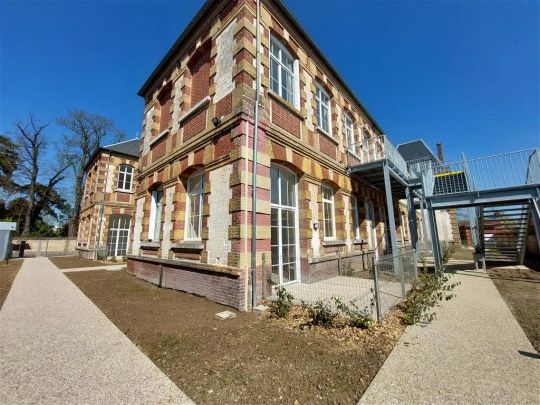 Location appartement 3 pièces - 60m² à Louviers (27400) - Photo 1