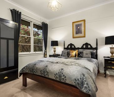 29 Dunlop Avenue, Ascot Vale VIC 3032 - Photo 4
