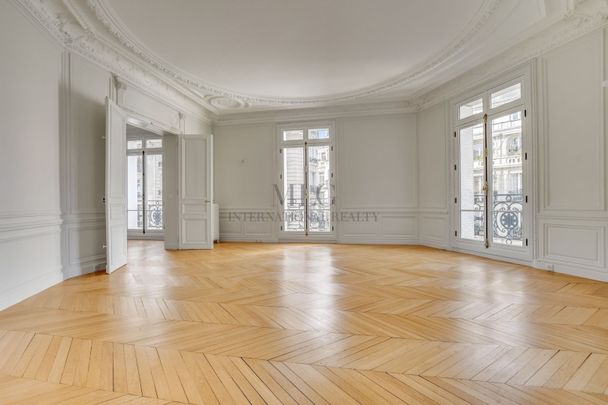 Appartement • Auteuil Nord - Photo 1