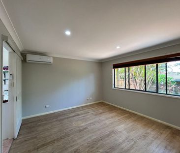 Renovated 4 Bedroom House! - Photo 4