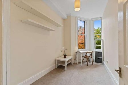 Greencroft Gardens. South Hampstead, NW6 - Photo 4