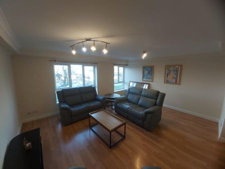 2 bedroom apartment to rent - Photo 2