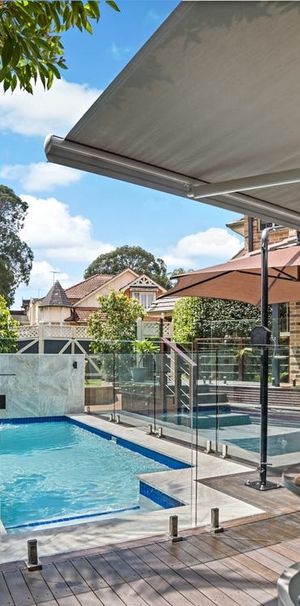 "Luxurious Family Home with Pool, Outdoor Cabana, and Prime Cherrybrook Location" - Photo 2