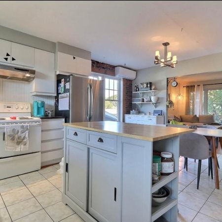 Beau grand 5 1/2 à louer! - Photo 3