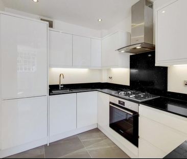 Entire Flat to Yourself Monday to Friday – Peaceful Location Near H... - Photo 1