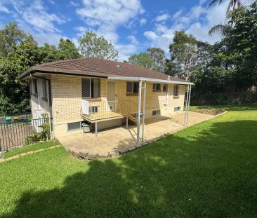 TWO LEVEL FAMILY HOME READ TO RENT - Photo 6