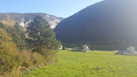 Teilsanierte 3-Zimmerwohnung in Péry zu vermieten - Photo 4