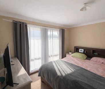 3 Bedroom Home in Perfect Location! - Photo 4