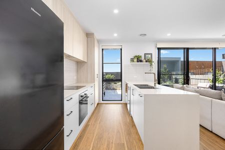 Light-Filled Modern Townhome in Denman Prospect - Photo 3