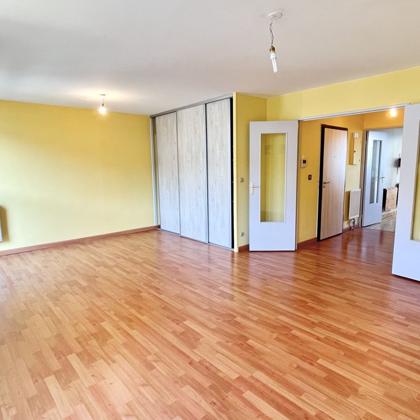 APPARTEMENT T3 MONTCHAT Lyon (69003) Le bien en vidéo - Photo 1